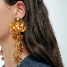  Golden Flower Girl Earrings