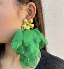  Strike A Pose Earrings