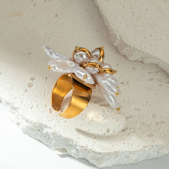 Mó orea Pearl Flower Ring