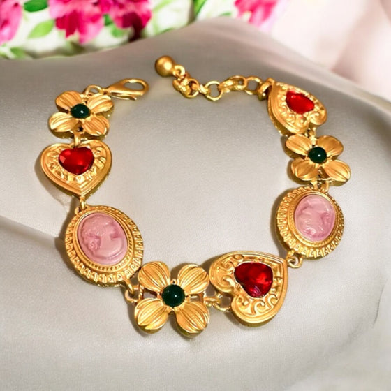 Victoria Cameo Pink Lady Necklace And Bracelet Set