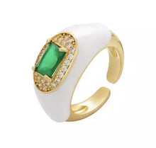  White Out Green Lady Gold Ring