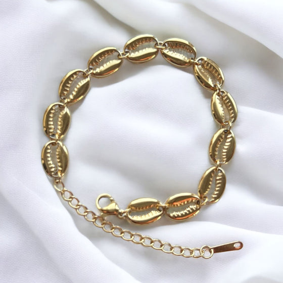 Golden Shell Bracelet